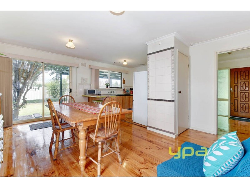 6 Quartok Avenue, Werribee VIC 3030