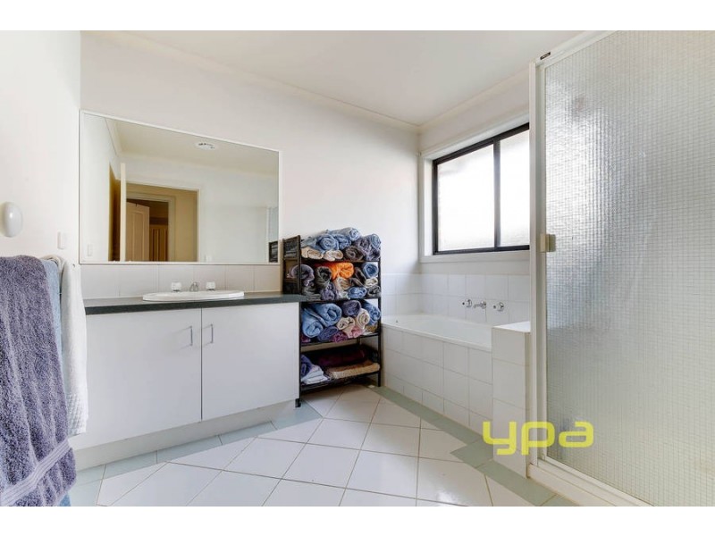 20 Briardale Drive, Werribee VIC 3030