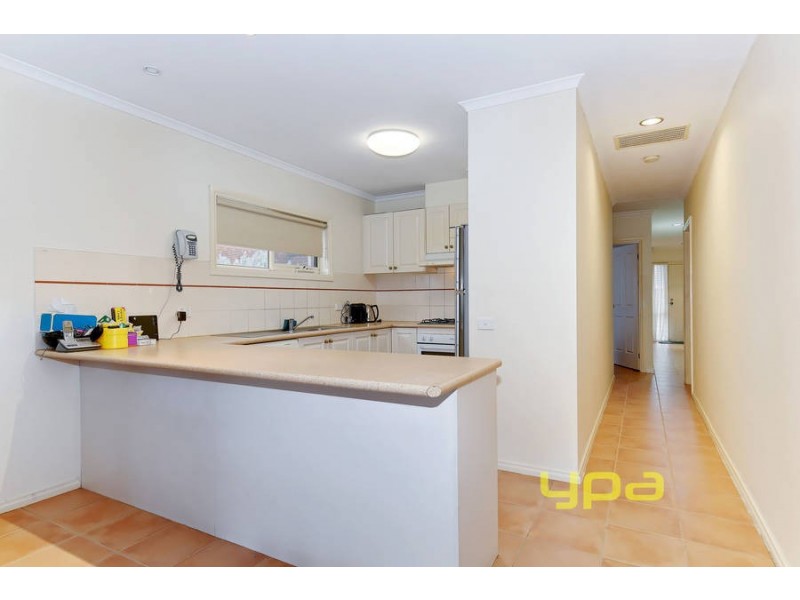 10 Chesterfield Drive, Wyndham Vale VIC 3024