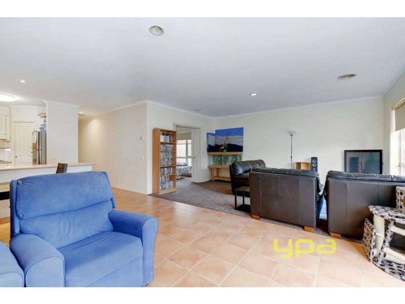 10 Chesterfield Drive, Wyndham Vale VIC 3024