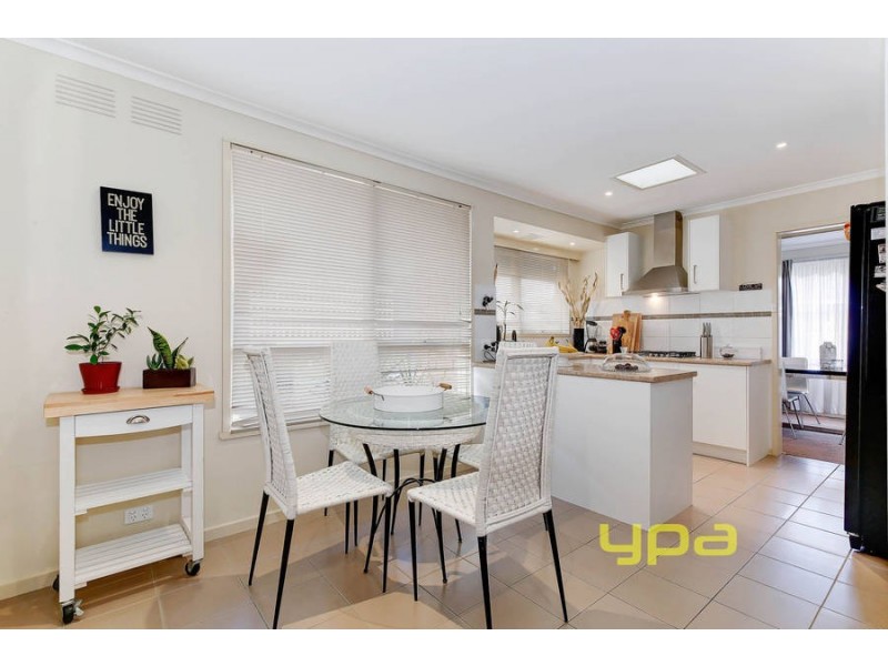 15 Harris Avenue, Hoppers Crossing VIC 3029