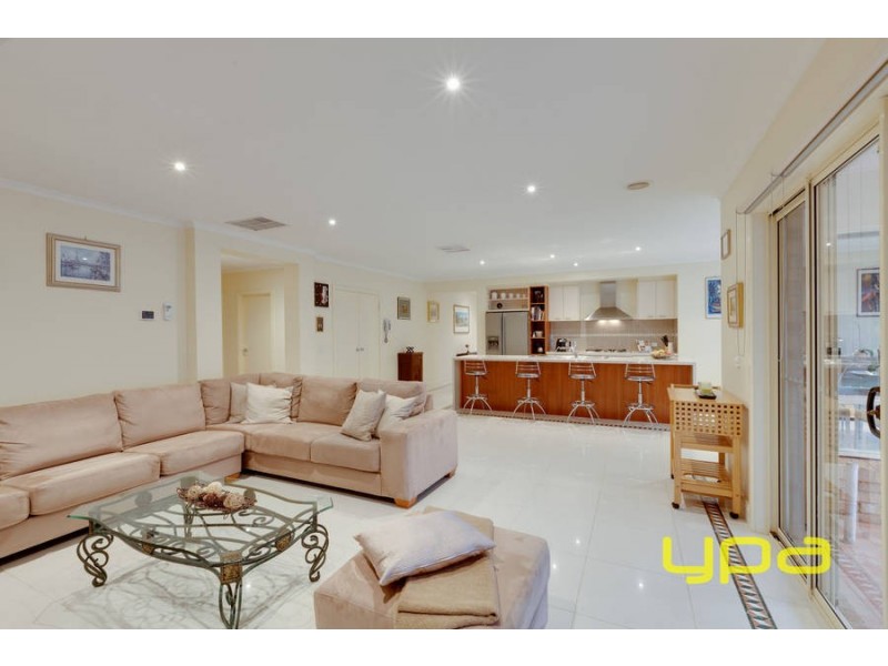 15 Yankos Drive, Werribee VIC 3030