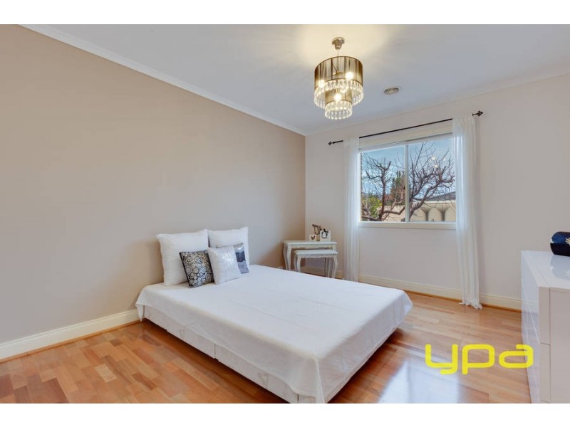 15 Yankos Drive, Werribee VIC 3030