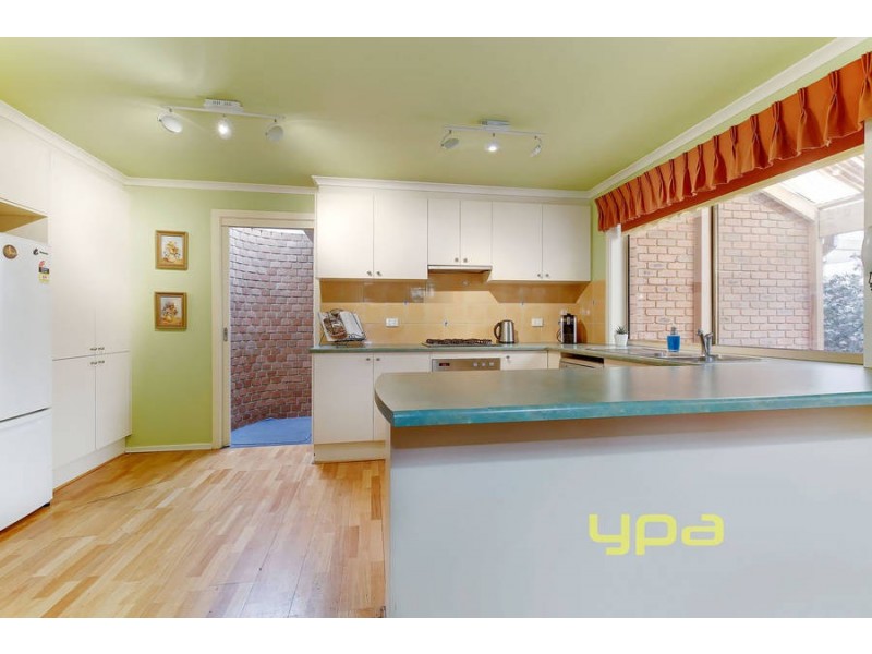 77 Bartlett Crescent, Hoppers Crossing VIC 3029