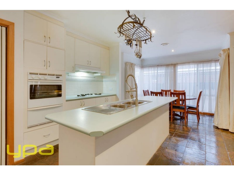 32 Mirabella Close, Werribee VIC 3030