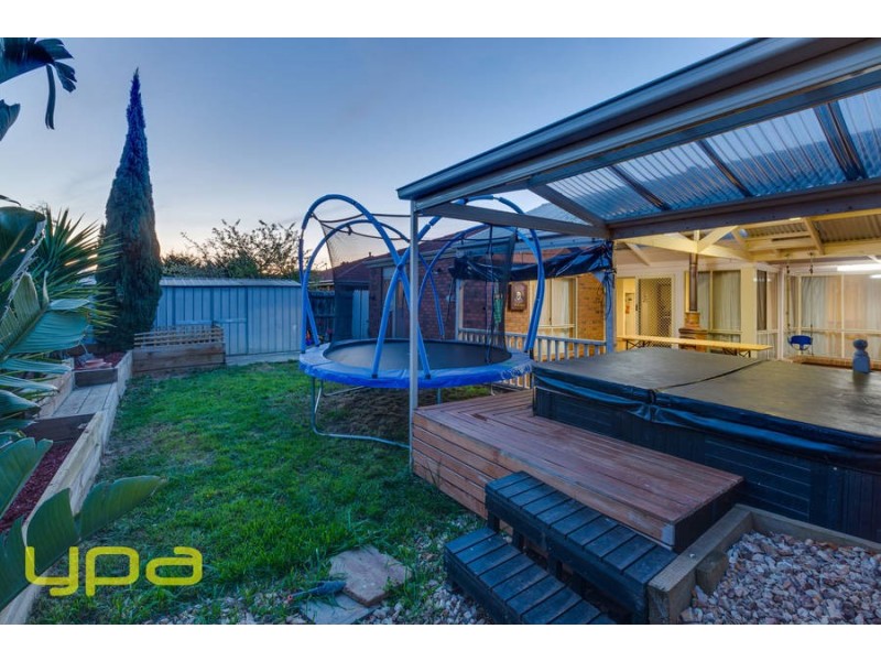 32 Mirabella Close, Werribee VIC 3030