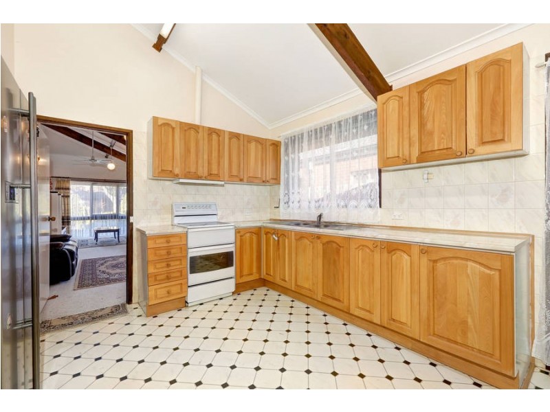 27 Hughes Street, Hoppers Crossing VIC 3029