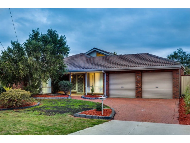 32 Mirambeek Road, Hoppers Crossing VIC 3029