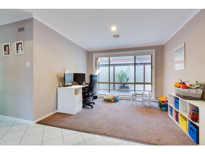32 Mirambeek Road, Hoppers Crossing VIC 3029