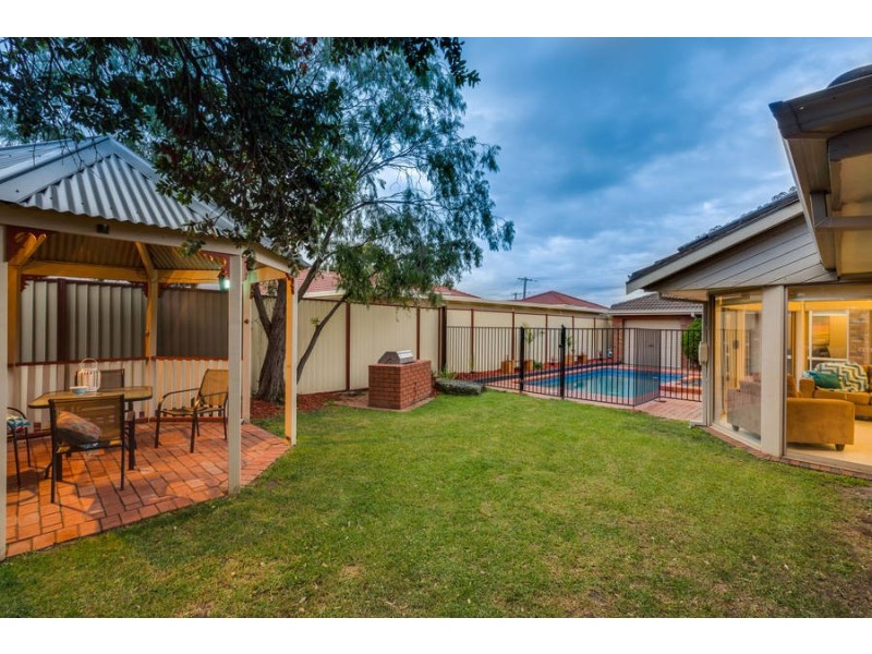 32 Mirambeek Road, Hoppers Crossing VIC 3029