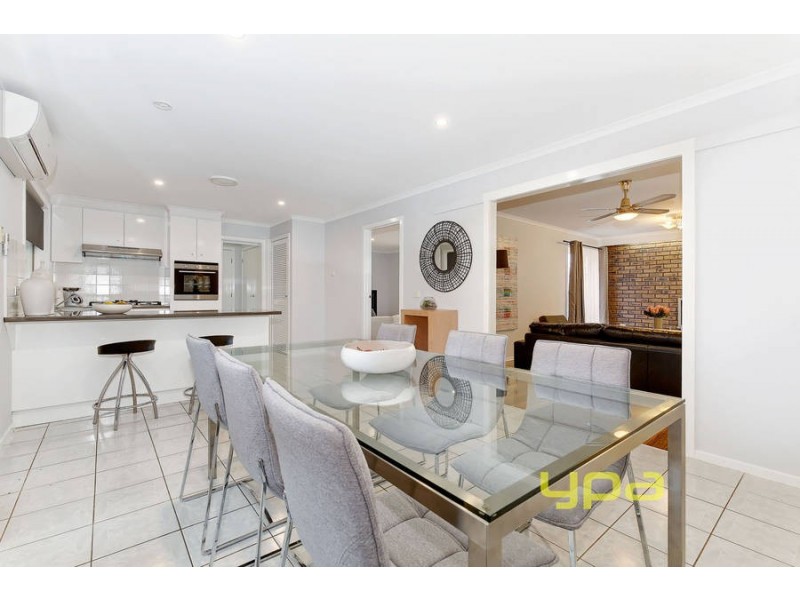 30 Dowling Avenue, Hoppers Crossing VIC 3029