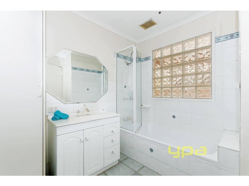 49 Tyrone Street, Werribee VIC 3030