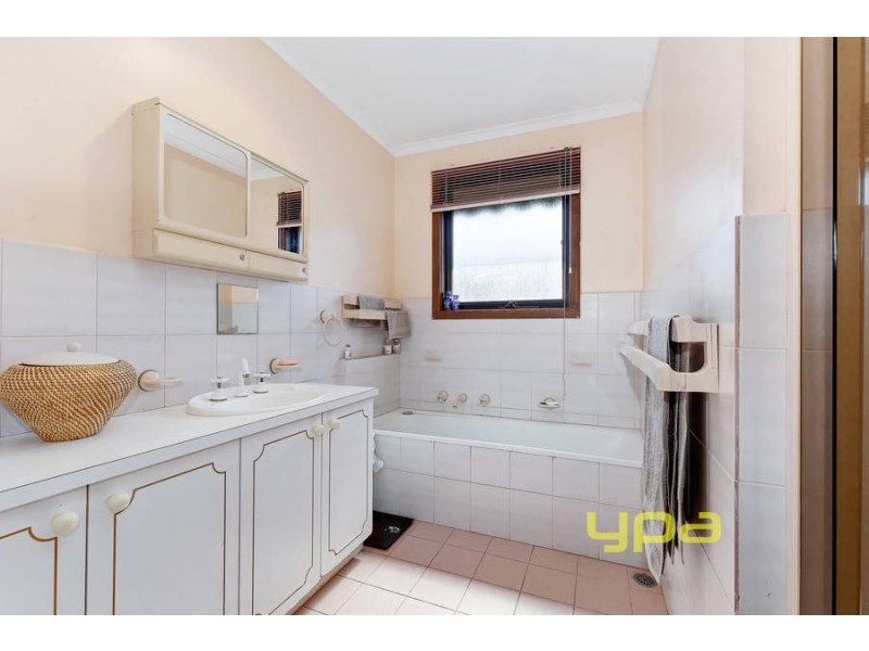 12 Ponciana Court, Werribee VIC 3030