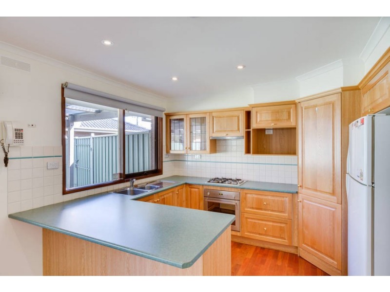 31 Daphne Crescent, Werribee VIC 3030