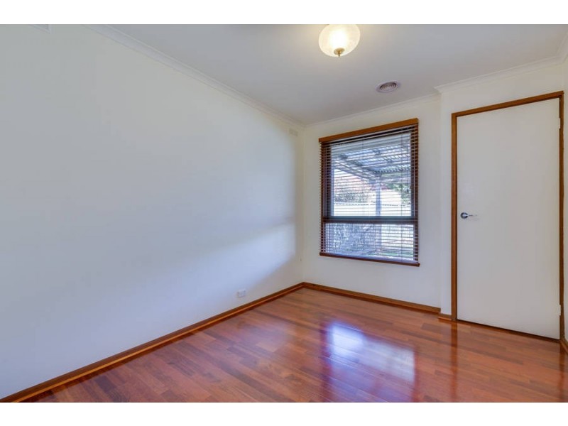 31 Daphne Crescent, Werribee VIC 3030