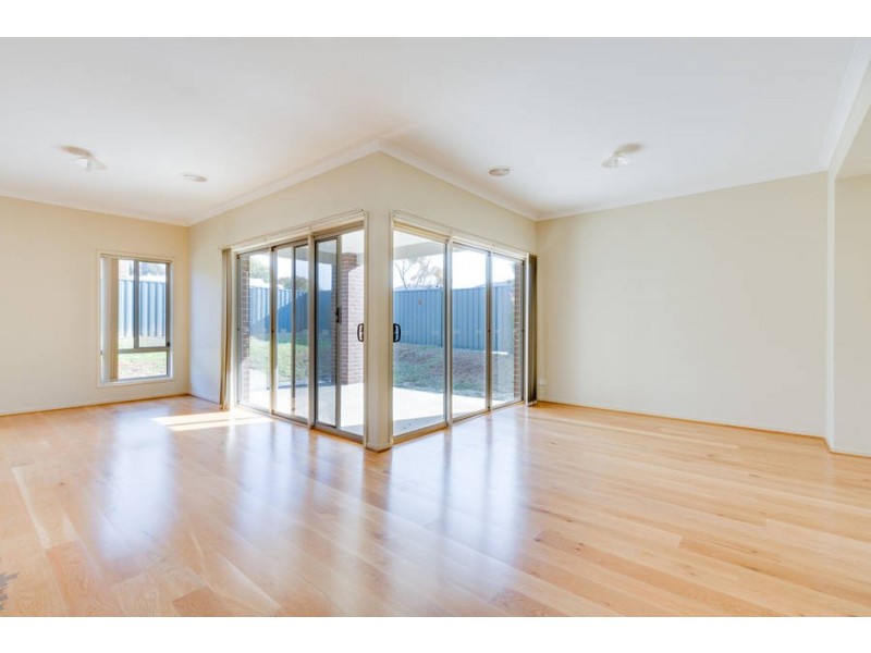 38 Lookout Way, Tarneit VIC 3029