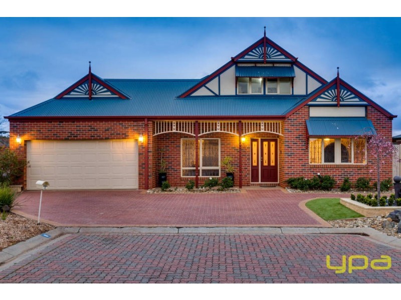 8 Balmoral Close, Wyndham Vale VIC 3024