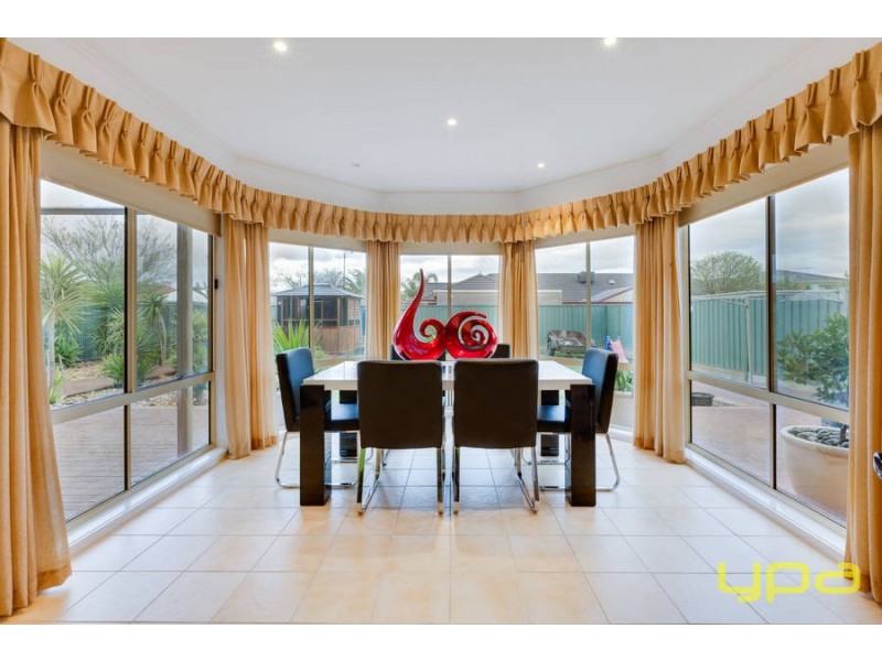 8 Balmoral Close, Wyndham Vale VIC 3024