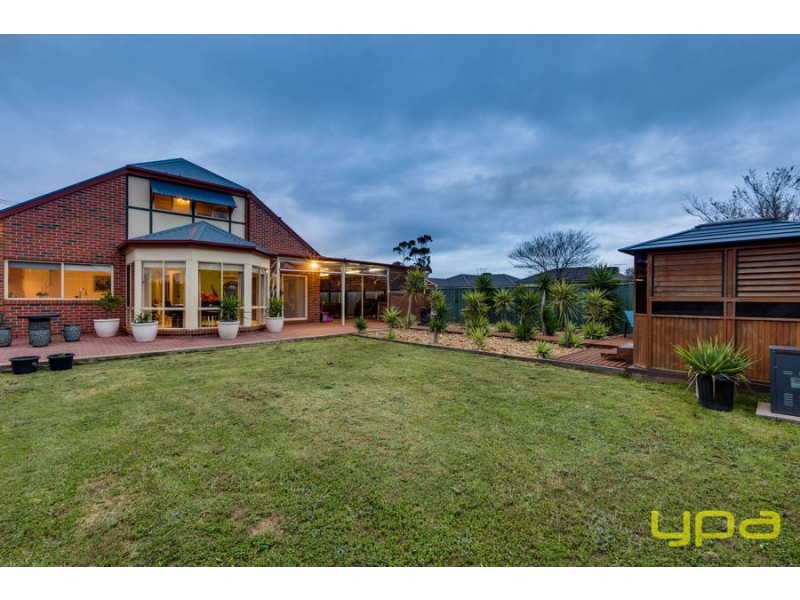 8 Balmoral Close, Wyndham Vale VIC 3024