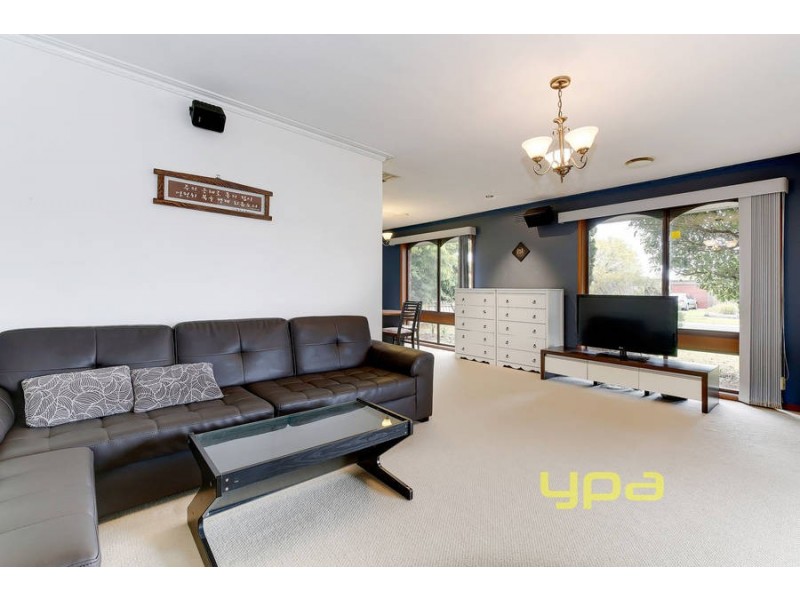 11 Willmott Drive, Hoppers Crossing VIC 3029