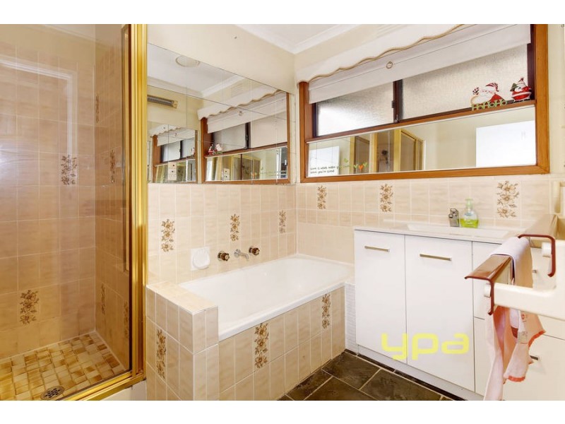 11 Willmott Drive, Hoppers Crossing VIC 3029