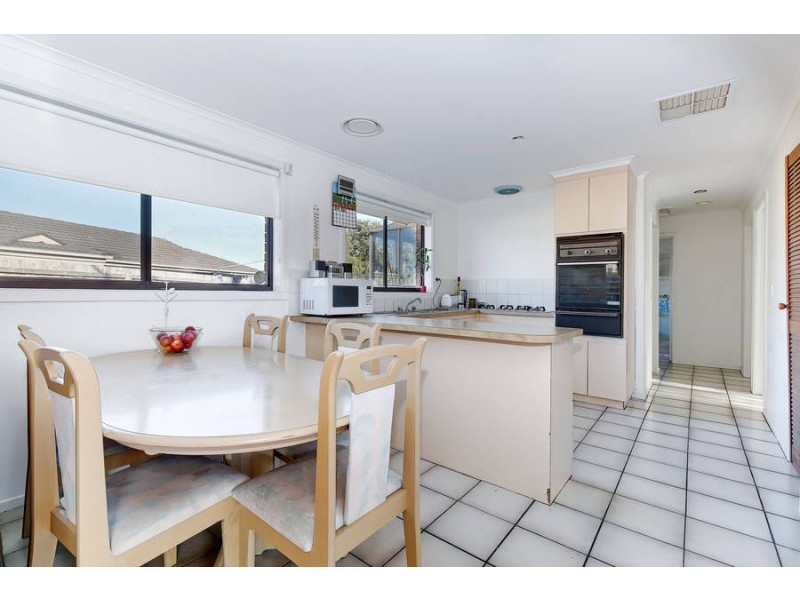 35 Cassowary Avenue, Werribee VIC 3030