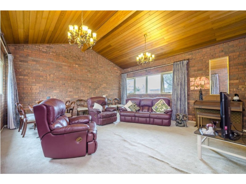 14 Tesron Court, Werribee VIC 3030