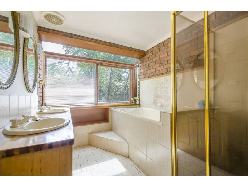 14 Tesron Court, Werribee VIC 3030