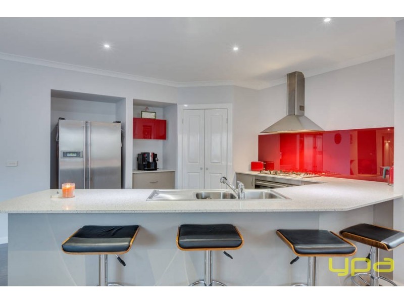 4 Cedarwood Court, Tarneit VIC 3029