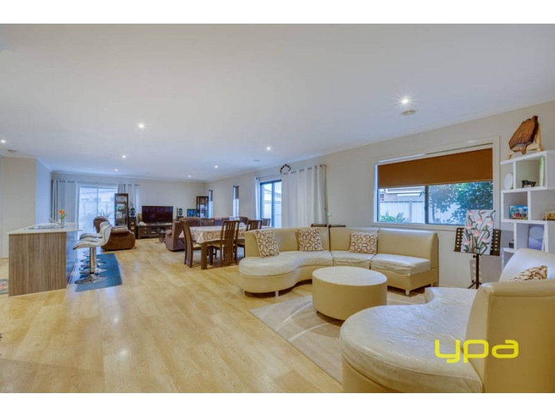 6 Higgins Way, Truganina VIC 3029