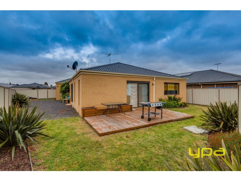 6 Higgins Way, Truganina VIC 3029