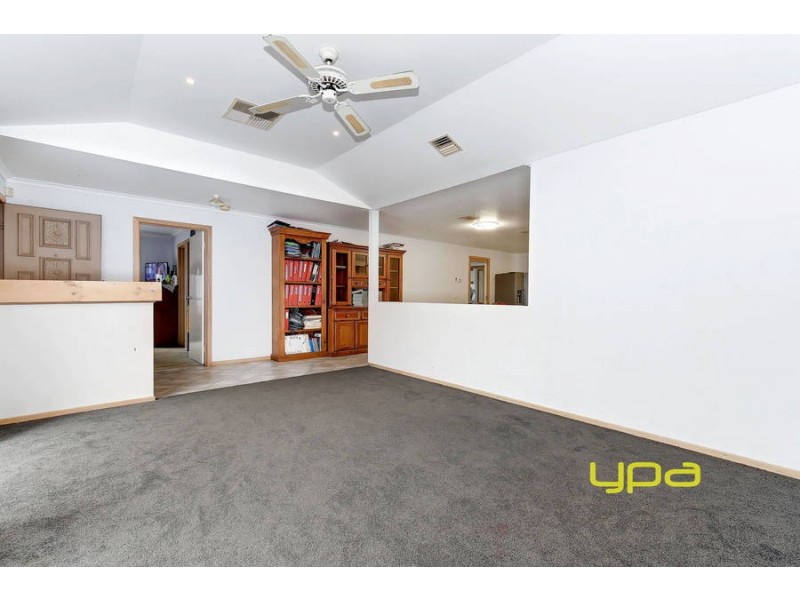 12 Grevillea Crescent, Hoppers Crossing VIC 3029