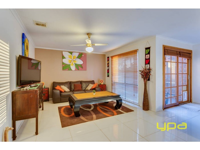 27 Kenmore Close, Hoppers Crossing VIC 3029