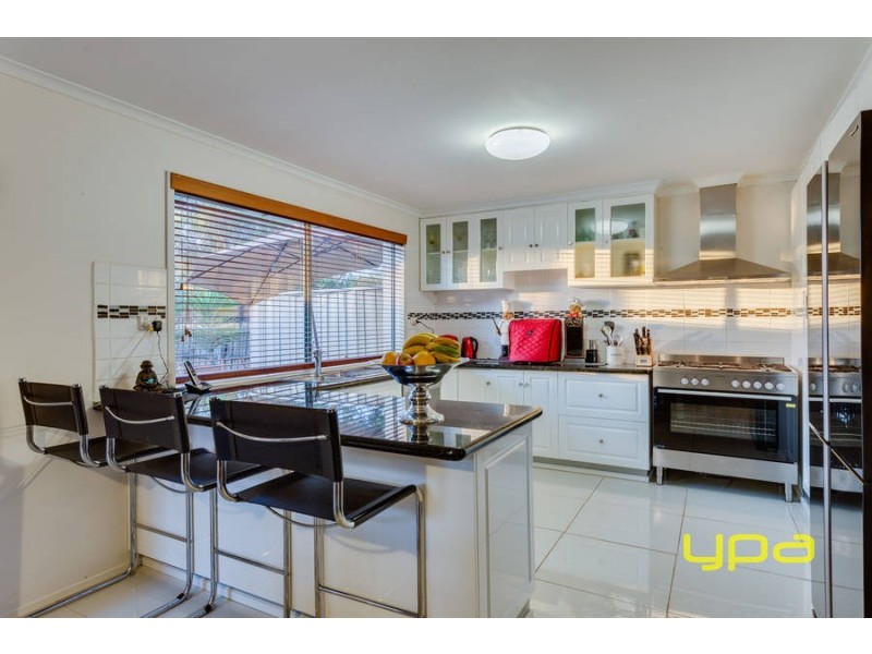 27 Kenmore Close, Hoppers Crossing VIC 3029