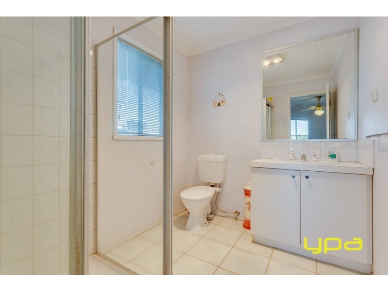 27 Kenmore Close, Hoppers Crossing VIC 3029