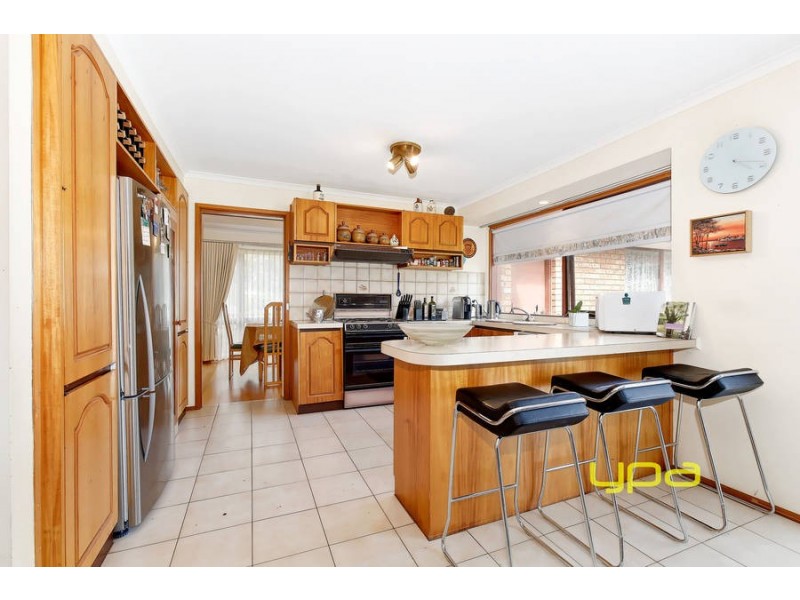 9 Parklands Grove, Werribee VIC 3030