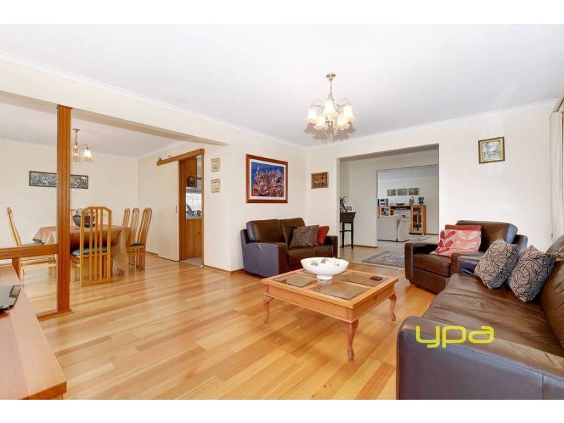 9 Parklands Grove, Werribee VIC 3030