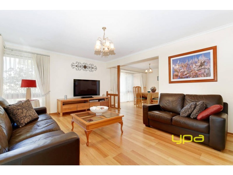 9 Parklands Grove, Werribee VIC 3030