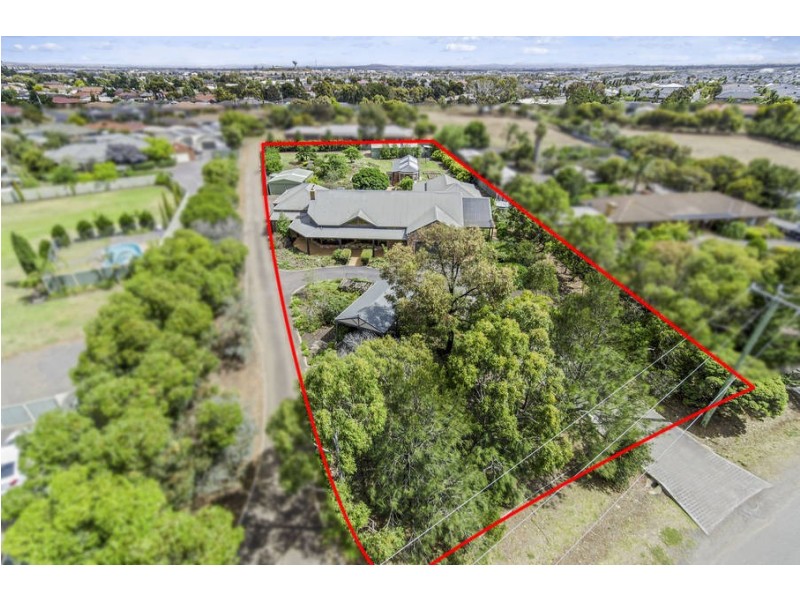83 Bindowan Drive, Hoppers Crossing VIC 3029