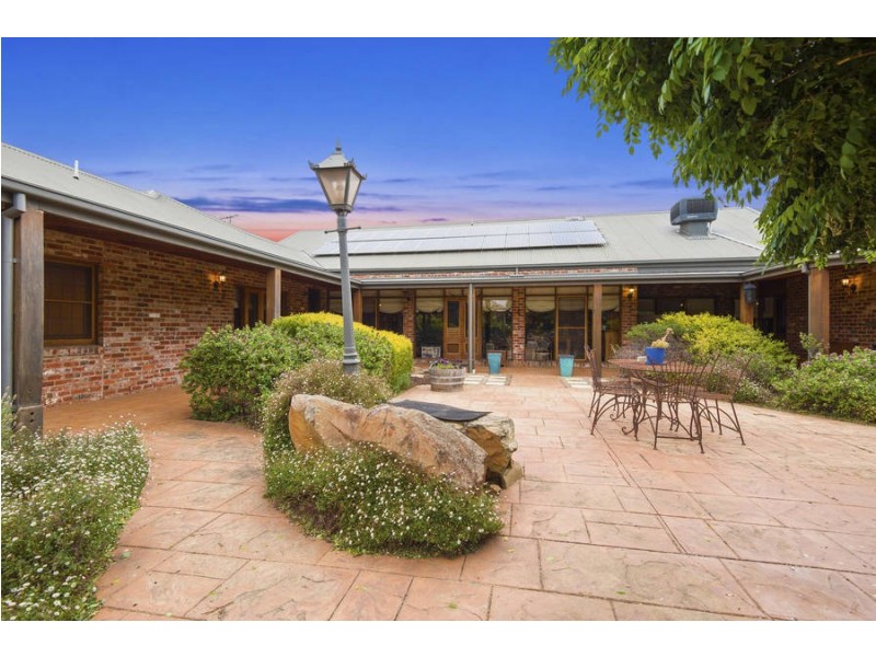 83 Bindowan Drive, Hoppers Crossing VIC 3029