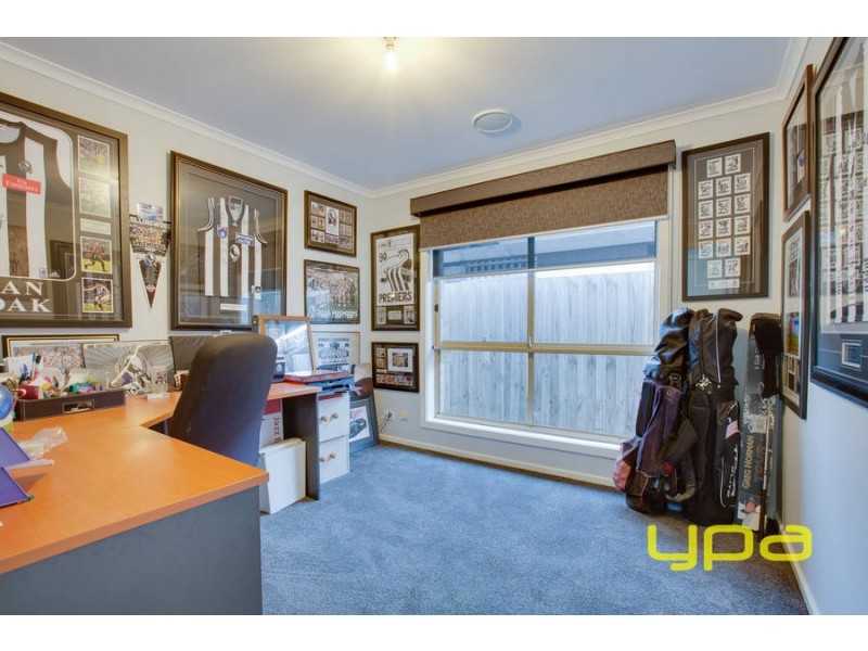 43 Westleigh Drive, Werribee VIC 3030