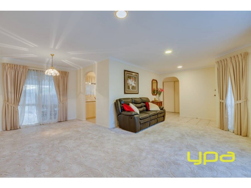25 Bartlett Crescent, Hoppers Crossing VIC 3029