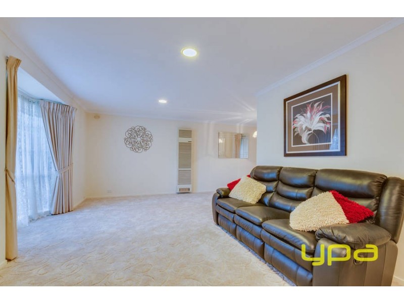 25 Bartlett Crescent, Hoppers Crossing VIC 3029