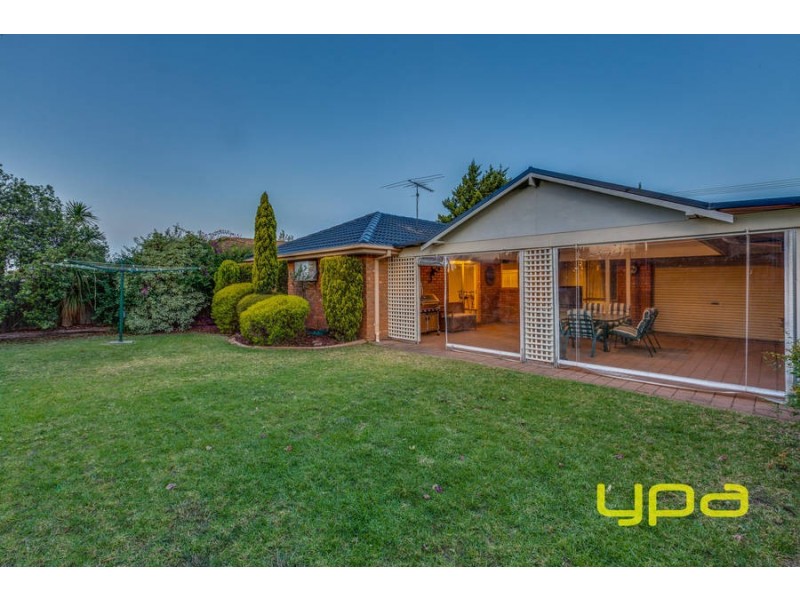 25 Bartlett Crescent, Hoppers Crossing VIC 3029