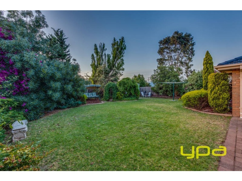 25 Bartlett Crescent, Hoppers Crossing VIC 3029