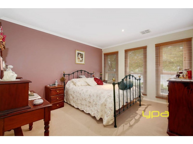 32 Grevillea Crescent, Hoppers Crossing VIC 3029