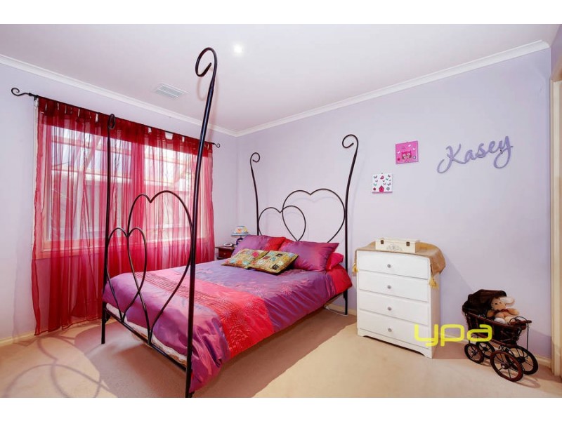 32 Grevillea Crescent, Hoppers Crossing VIC 3029