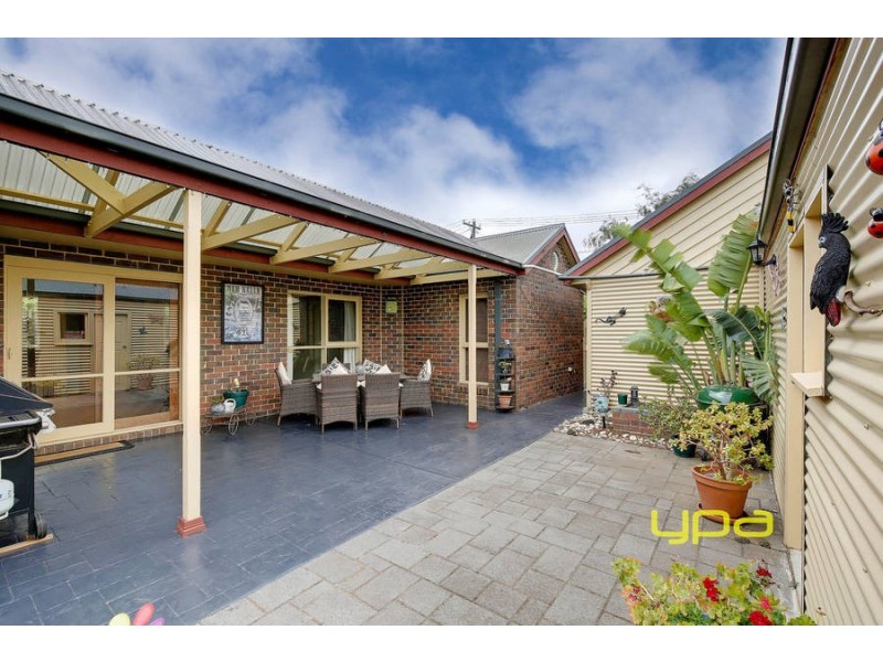 32 Grevillea Crescent, Hoppers Crossing VIC 3029