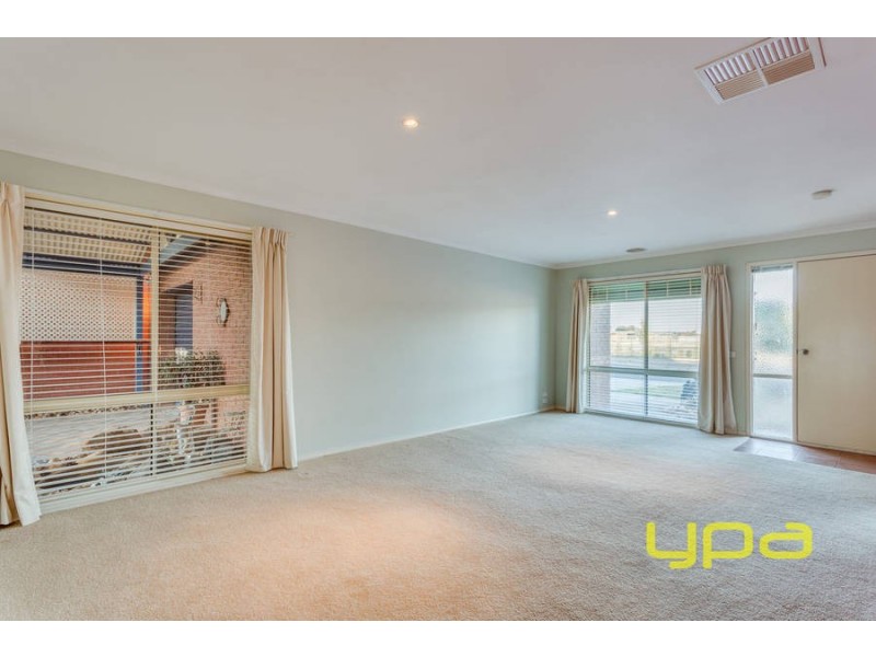 81 Thames Boulevard, Werribee VIC 3030
