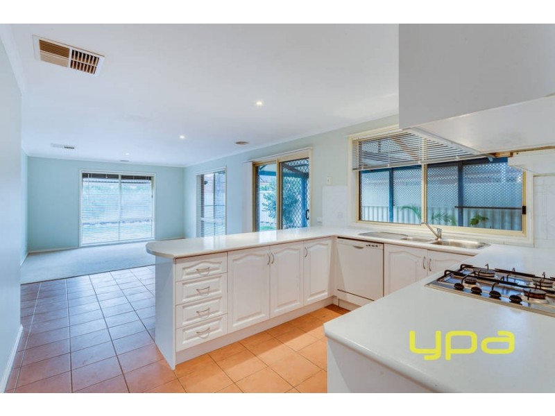 81 Thames Boulevard, Werribee VIC 3030